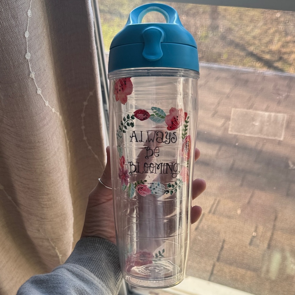Floral Tervis Tumbler & Lid “Always be Blooming”